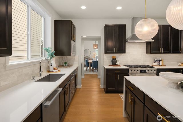 2119 NW Lynx Loop, Issaquah, WA 98027