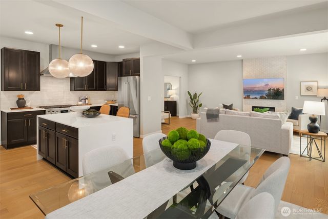 2119 NW Lynx Loop, Issaquah, WA 98027