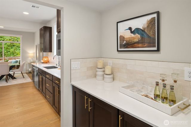 2119 NW Lynx Loop, Issaquah, WA 98027