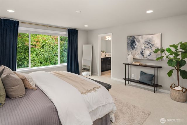 2119 NW Lynx Loop, Issaquah, WA 98027