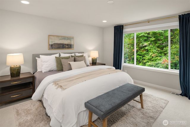 2119 NW Lynx Loop, Issaquah, WA 98027