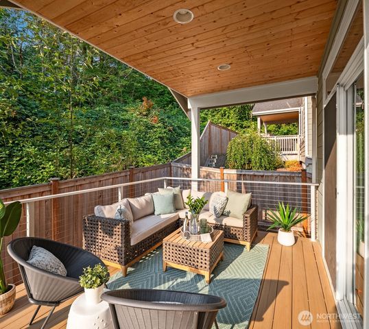 2119 NW Lynx Loop, Issaquah, WA 98027
