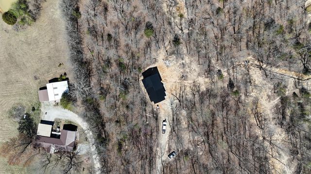 7105 County Road 8200, West Plains, MO 65775