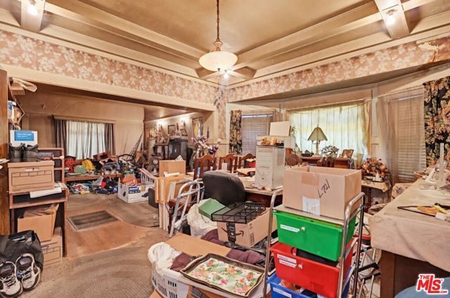 1247 W 49th Street, Los Angeles, CA 90037
