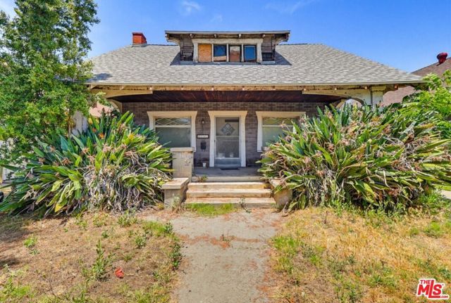 1247 W 49th Street, Los Angeles, CA 90037