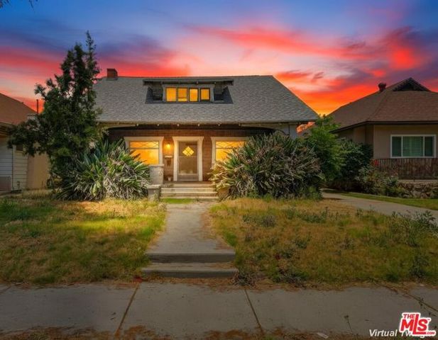 1247 W 49th Street, Los Angeles, CA 90037