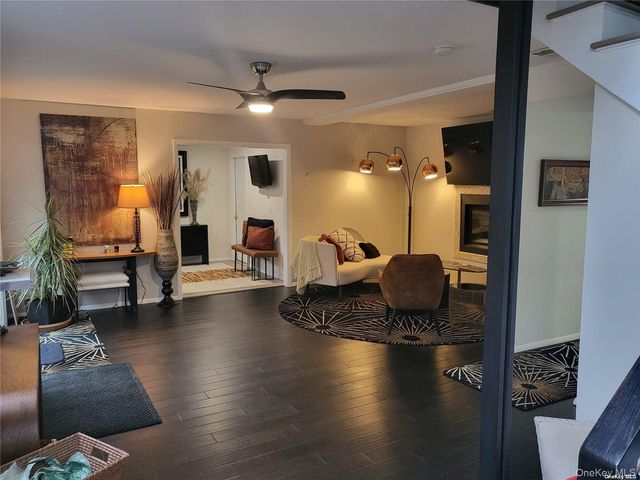 73 Spinney Road, East Quogue, NY 11942