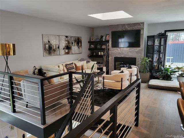 73 Spinney Road, East Quogue, NY 11942