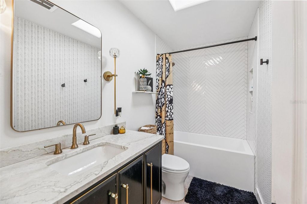 Image 31 of property listing at 1016 HOWELL BRANCH ROAD, Winter Park, FL 32789