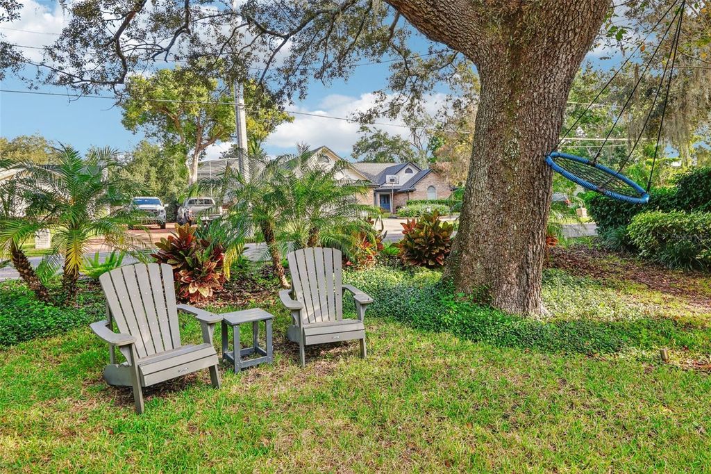 Image 5 of property listing at 1016 HOWELL BRANCH ROAD, Winter Park, FL 32789