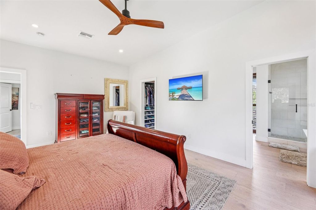 Image 47 of property listing at 1016 HOWELL BRANCH ROAD, Winter Park, FL 32789