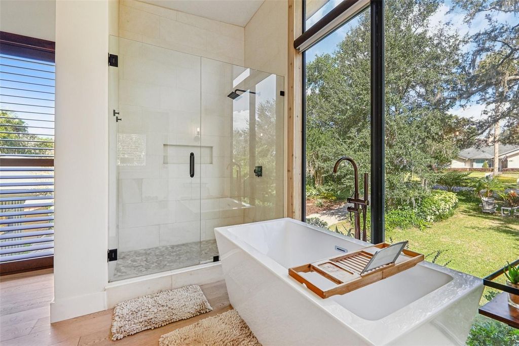 Image 49 of property listing at 1016 HOWELL BRANCH ROAD, Winter Park, FL 32789