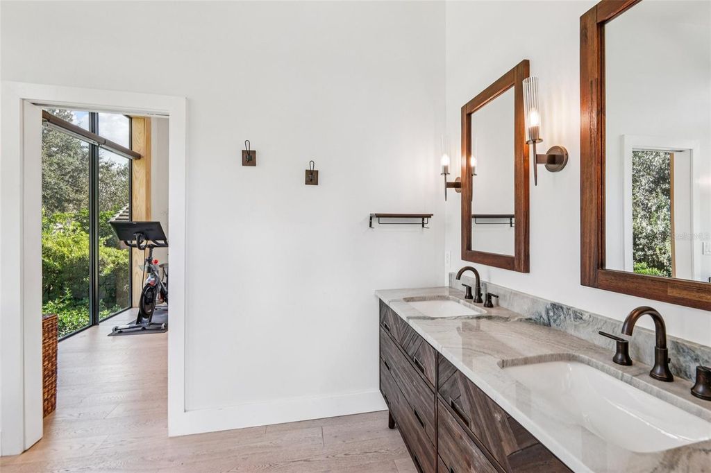 Image 51 of property listing at 1016 HOWELL BRANCH ROAD, Winter Park, FL 32789