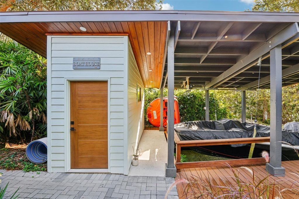 Image 63 of property listing at 1016 HOWELL BRANCH ROAD, Winter Park, FL 32789