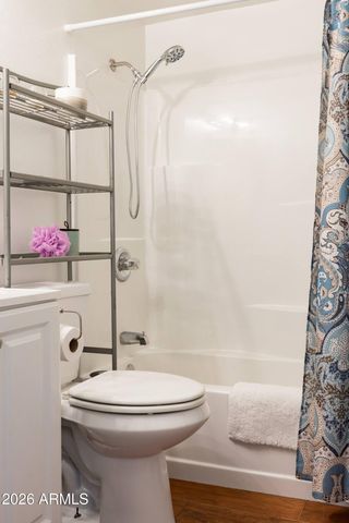 6320 W MITCHELL Drive, Phoenix, AZ 85033