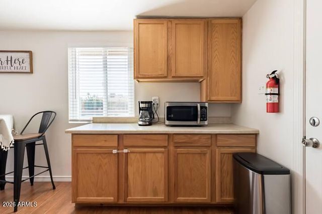 6320 W MITCHELL Drive, Phoenix, AZ 85033