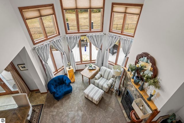 6536 Indian Hill Road, Honor, MI 49640