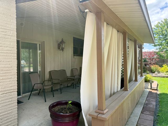 920 N 14th Street, Herrin, IL 62948