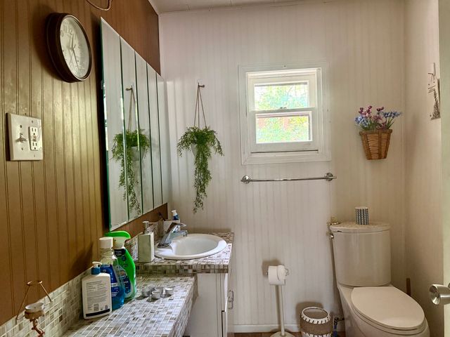 920 N 14th Street, Herrin, IL 62948