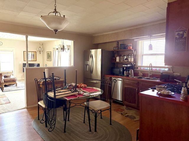 920 N 14th Street, Herrin, IL 62948