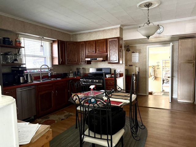 920 N 14th Street, Herrin, IL 62948