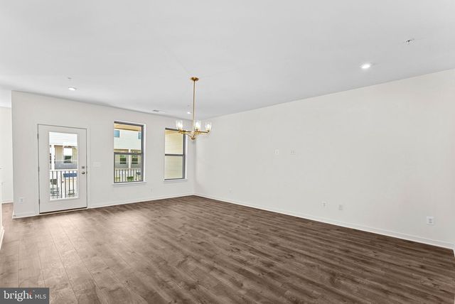 19712 MISTY MOSS SQ, Ashburn, VA 20147