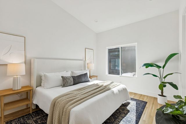 2142 Lovedale Avenue 104, Dallas, TX 75235