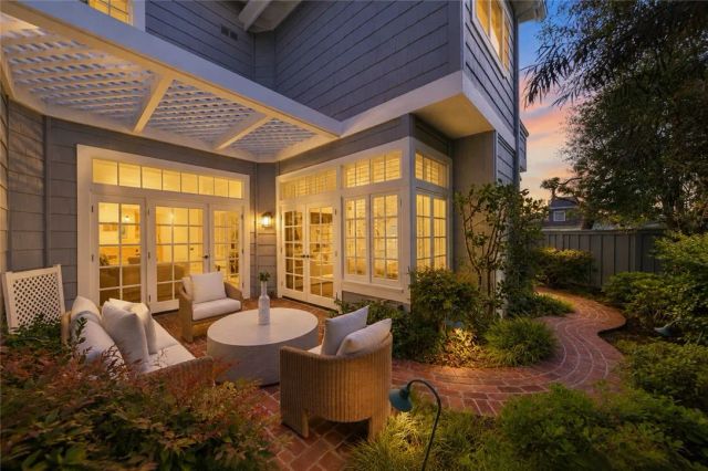 3600 5th, Corona Del Mar, CA 92625