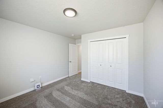 1698 Dyer St, Middleton, ID 83644