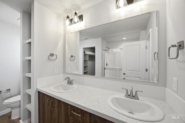 1698 Dyer St, Middleton, ID 83644