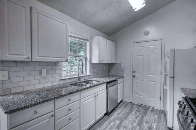 2119 SW Briar Glen Lane SW, Atlanta, GA 30331