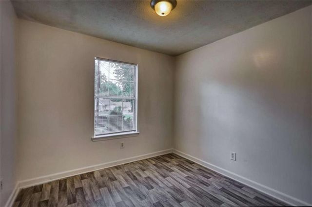 2119 SW Briar Glen Lane SW, Atlanta, GA 30331