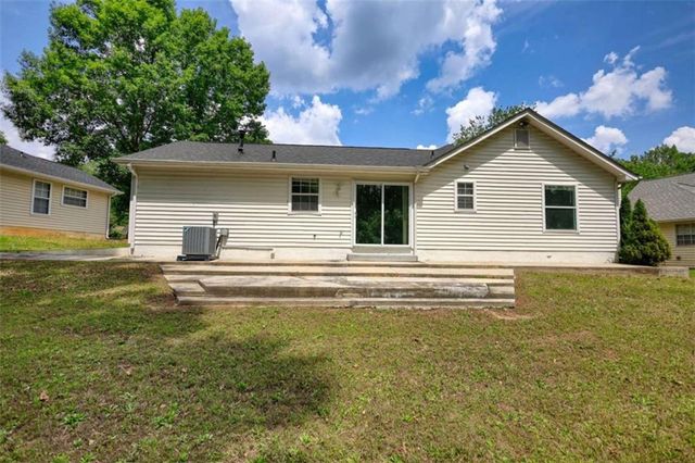 2119 SW Briar Glen Lane SW, Atlanta, GA 30331