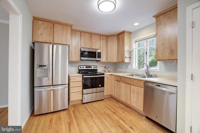 9823 SAINT CLOUD CT, Fairfax, VA 22031