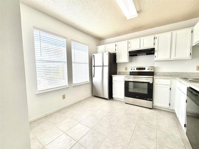 102 Flying Jib CT A, Lakeway, TX 78734