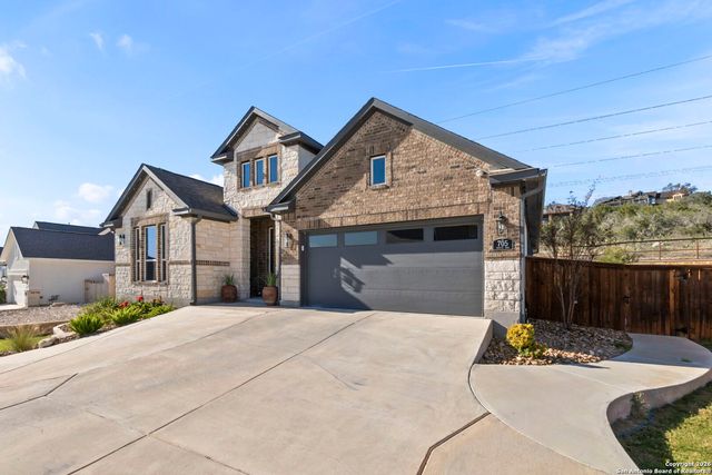 705 Treetop Pass, New Braunfels, TX 78130