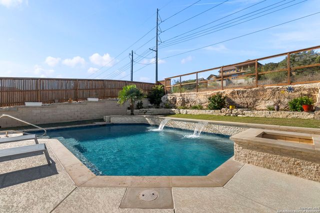 705 Treetop Pass, New Braunfels, TX 78130