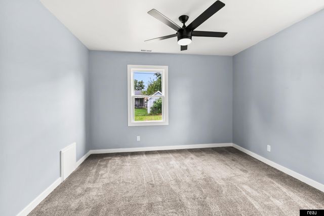 1318 Lindwood Drive, Carter Lake, IA 51510