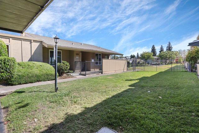 3788 W Benjamin Holt Dr, Stockton, CA 95219