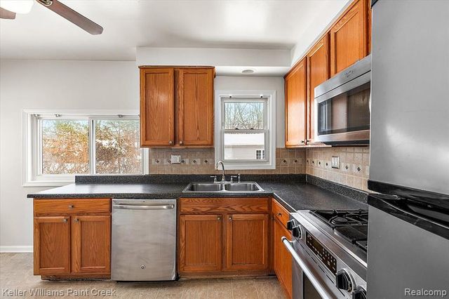 19498 Poinciana, Redford, MI 48240