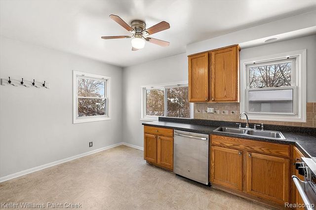 19498 Poinciana, Redford, MI 48240