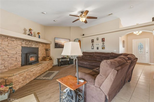 22772 Lancelet, Apple Valley, CA 92308