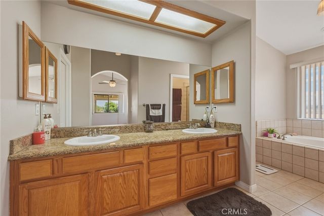 22772 Lancelet, Apple Valley, CA 92308