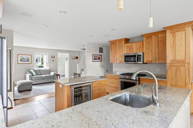 21 Broad Street, Newburyport, MA 01950