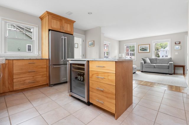 21 Broad Street, Newburyport, MA 01950