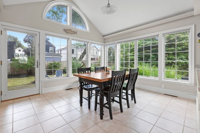 21 Broad Street, Newburyport, MA 01950