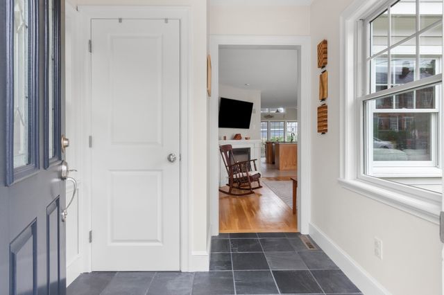21 Broad Street, Newburyport, MA 01950