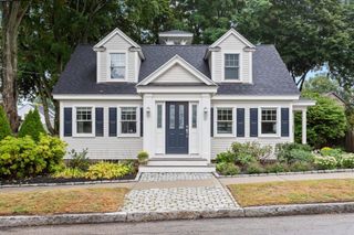 21 Broad Street, Newburyport, MA 01950