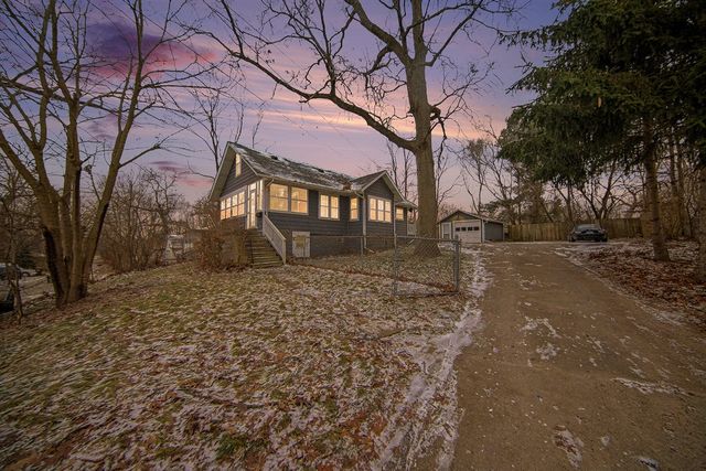 206 W Vandercook Drive, Jackson, MI 49203