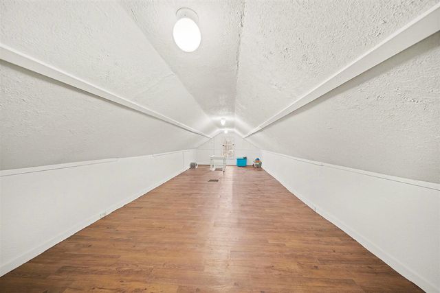 206 W Vandercook Drive, Jackson, MI 49203